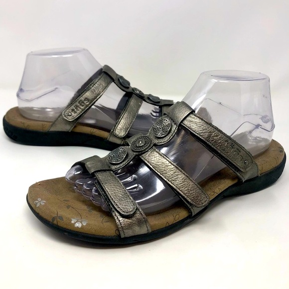 Taos Footwear Shoes - Taos Prize 4 Open Toe Sandals Pewter Gray Leather Three Strap Slip On Flip Flops